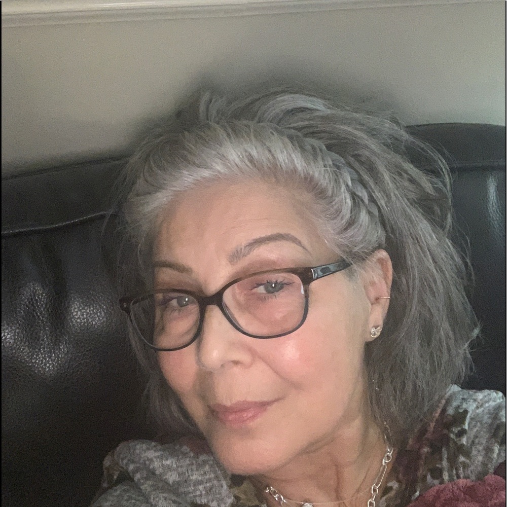 Meet your Posher, Beverly